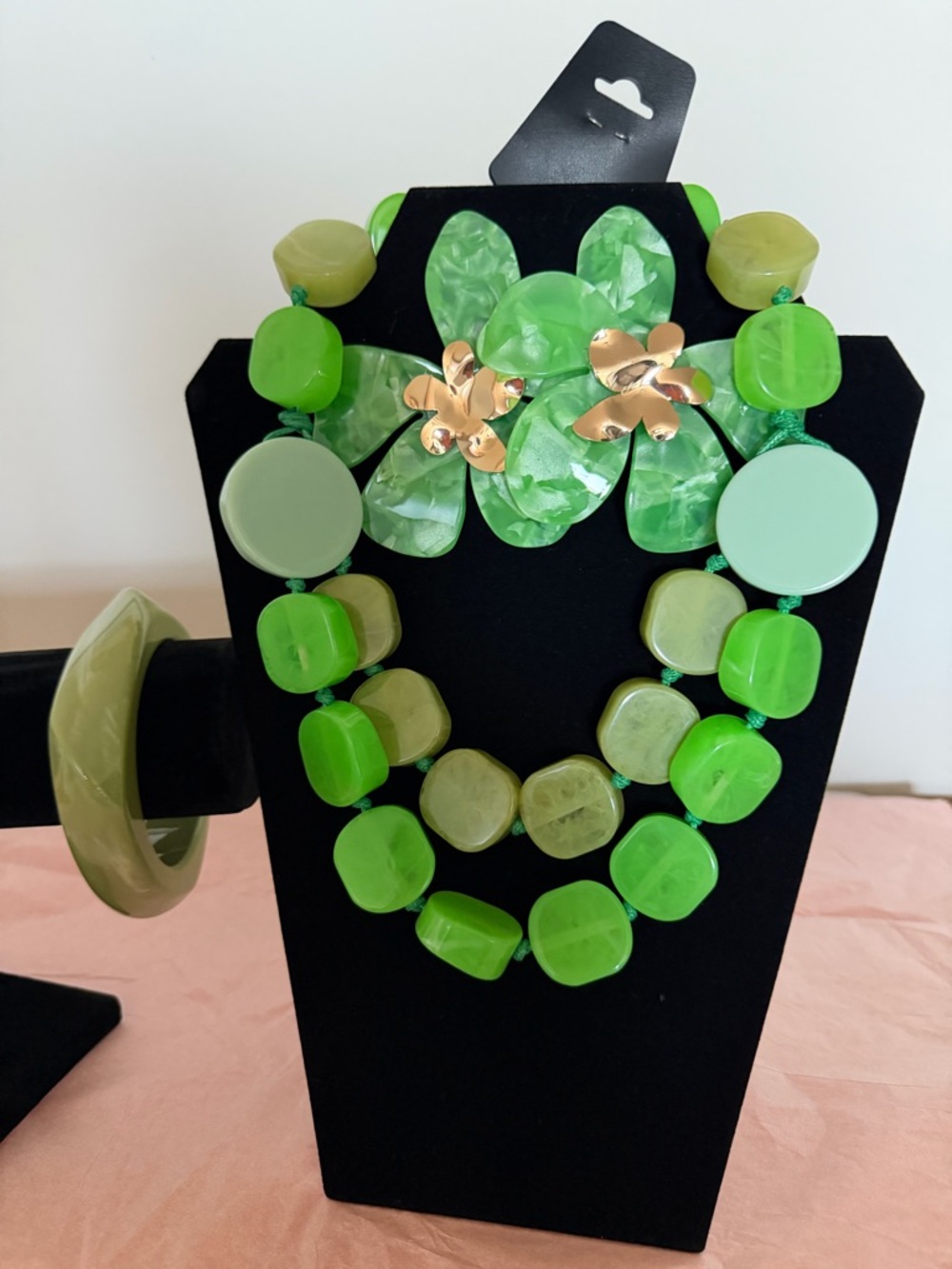 Green Statement Necklace and Bracelet Set with Gold Accents